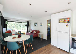 Sandymount Cottage - Your Ultimate Peninsula Retreat