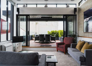 Deluxe Inner-city Apartment on Moray