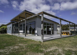 Aramoana Beach Escape