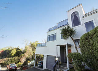 Central City  Modern Townhouse